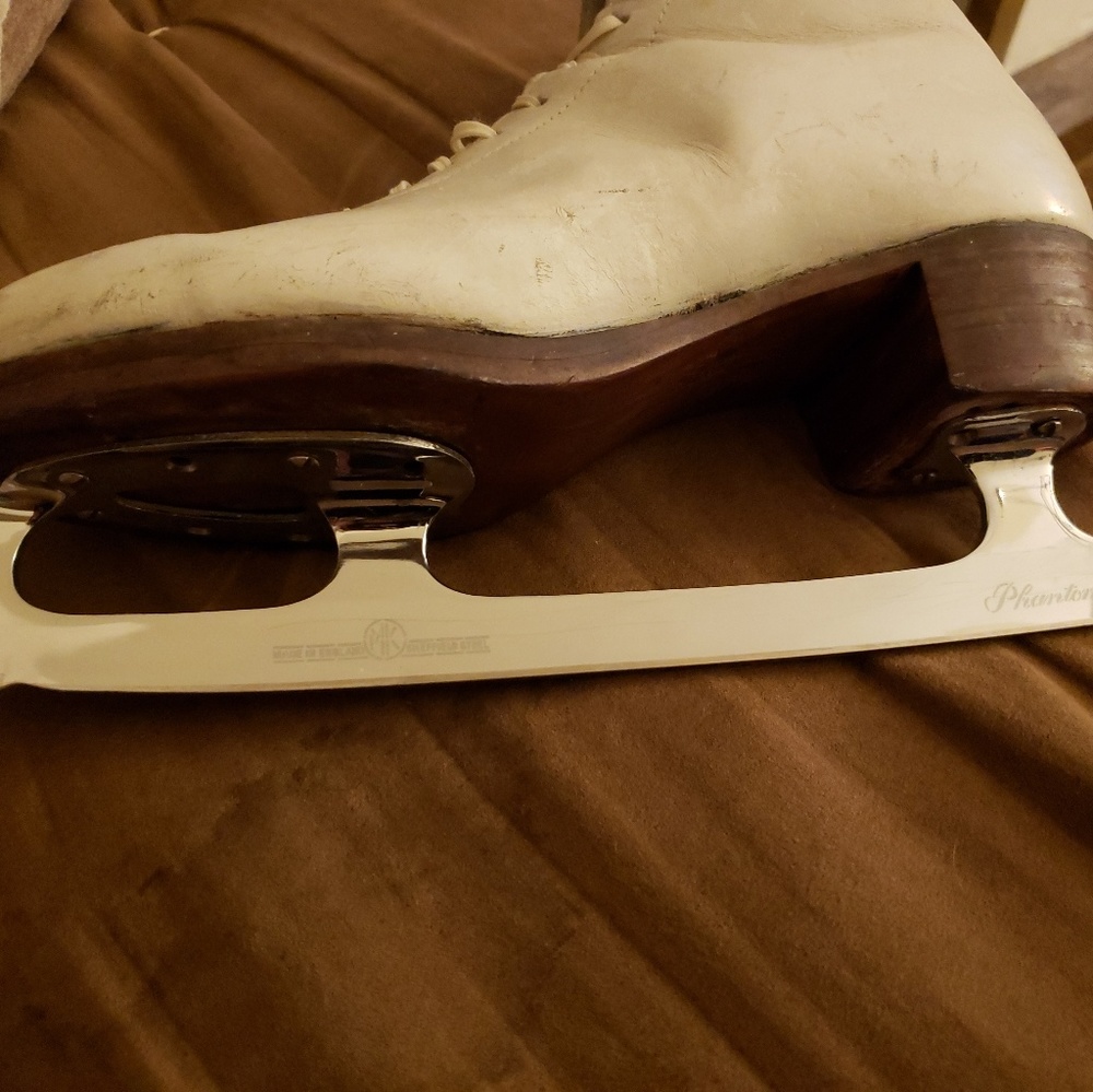 MK Phantom Figure Skating Blades